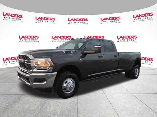 2024 RAM 3500 Tradesman 4x4 Crew Cab 8' Box