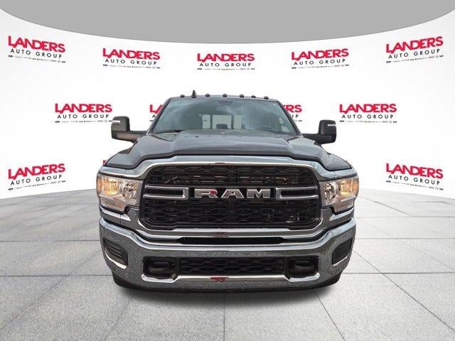 2024 RAM 3500 Tradesman 4x4 Crew Cab 8' Box