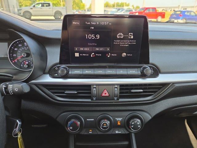 2023 Kia Forte LXS IVT