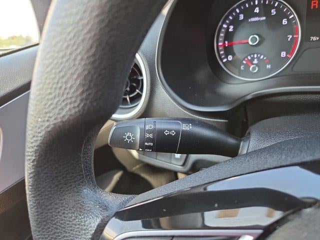 2023 Kia Forte LXS IVT