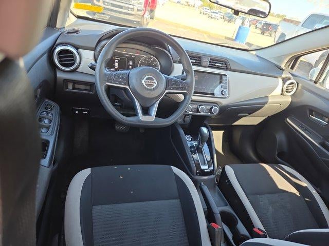 2021 Nissan Versa SV CVT