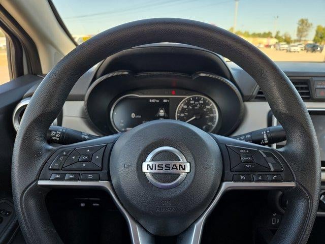 2021 Nissan Versa SV CVT
