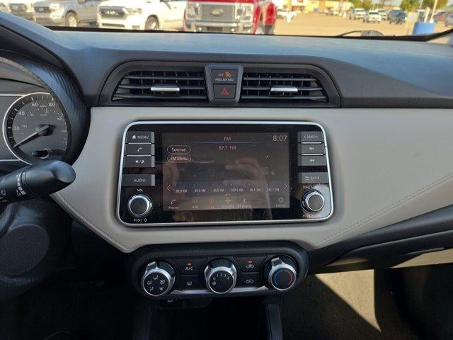 2021 Nissan Versa SV CVT