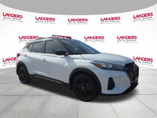 2024 Nissan Kicks SR FWD