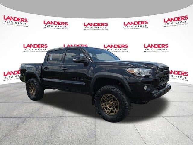 2022 Toyota Tacoma 4WD 4WD SR Double Cab 5' Bed V6 AT (GS)