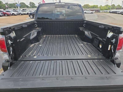 2022 Toyota Tacoma 4WD 4WD SR Double Cab 5' Bed V6 AT (GS)