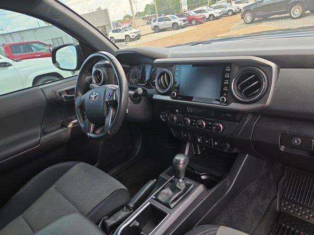 2022 Toyota Tacoma 4WD 4WD SR Double Cab 5' Bed V6 AT (GS)