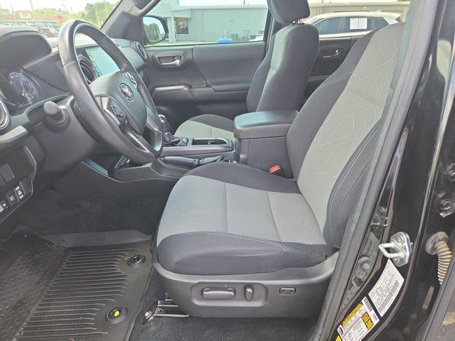 2022 Toyota Tacoma 4WD 4WD SR Double Cab 5' Bed V6 AT (GS)