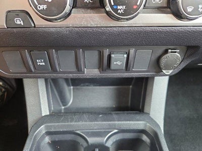 2023 Toyota Tacoma 2WD 2WD SR Double Cab 5' Bed I4 AT (GS)