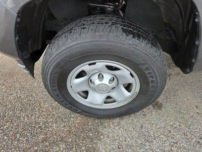 2023 Toyota Tacoma 2WD 2WD SR Double Cab 5' Bed I4 AT (GS)