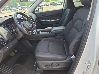 2024 Nissan Pathfinder SV 4WD