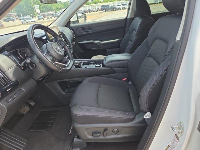 2024 Nissan Pathfinder SV 4WD
