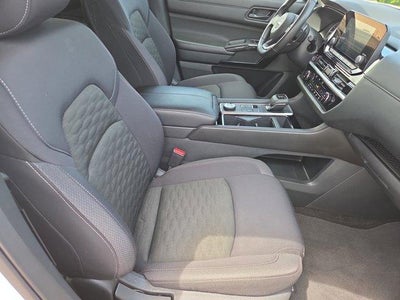 2024 Nissan Pathfinder SV 4WD