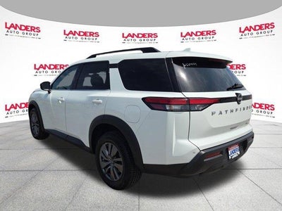 2024 Nissan Pathfinder SV 4WD