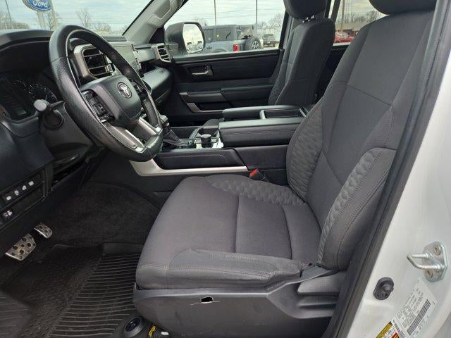 2022 Toyota Tundra 2WD 2WD SR5 CrewMax 5.5' Bed (SE)