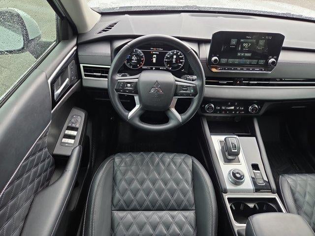 2024 Mitsubishi Outlander SEL FWD