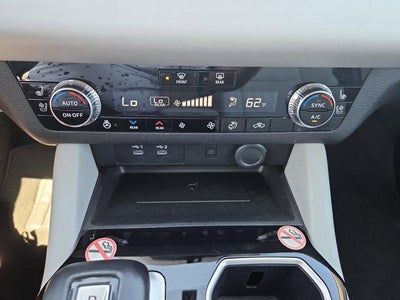 2025 Mitsubishi Outlander SEL FWD