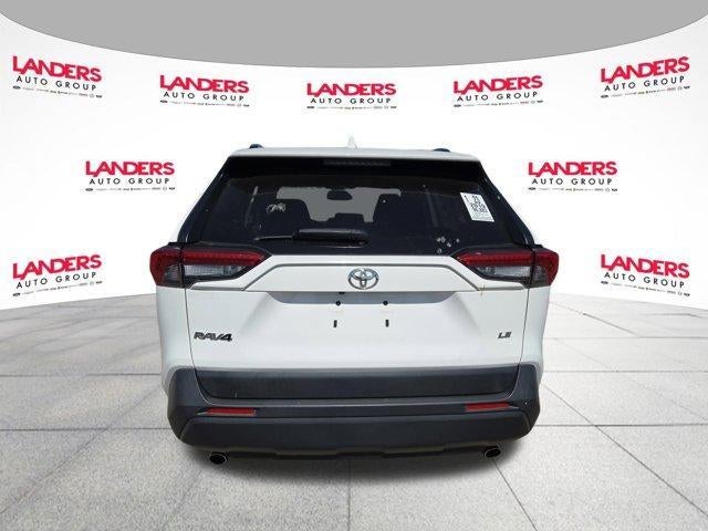 2019 Toyota RAV4 LE FWD (GS)