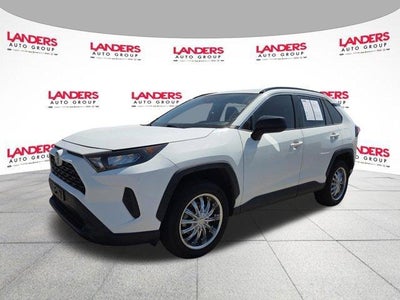 2019 Toyota RAV4 LE FWD (GS)