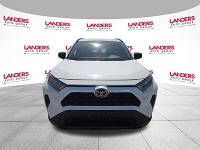 2019 Toyota RAV4 LE FWD (GS)